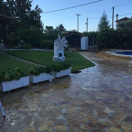 Georgia Βίλα Ερέτρια